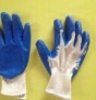 Găng tay phủ sơn xanh
